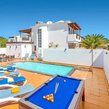 Vila Helena By